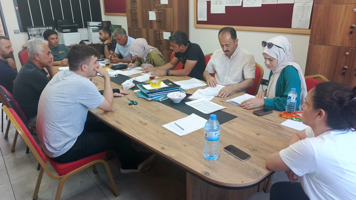 SENE SONU ÖĞRETMENLER KURUL TOPLANTISI YAPILDI